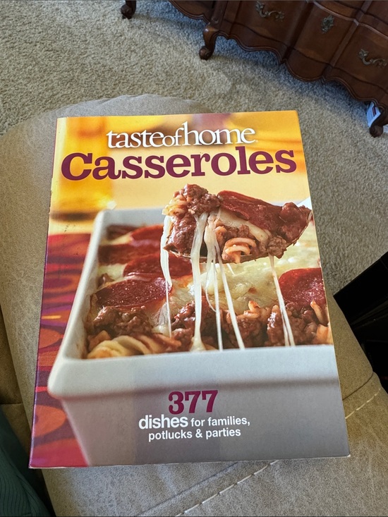 Cookbook Other - Taste of Home Casseroles 377 Recipe Dishes GUC Cookbook
